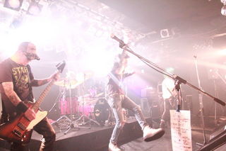 2923357_982673225_78large.jpg